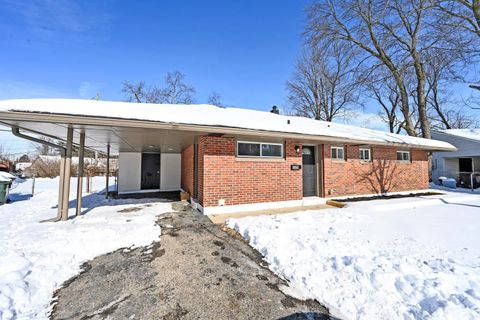 Photo of 8609 Balboa Drive, Cincinnati, OH 45231 (MLS # 1868340)