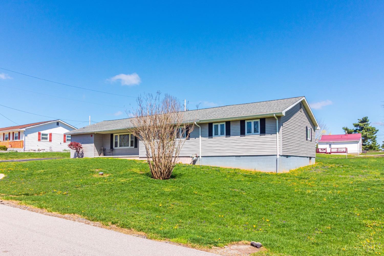 1082 E Walnut Street, West Union, Ohio image 13