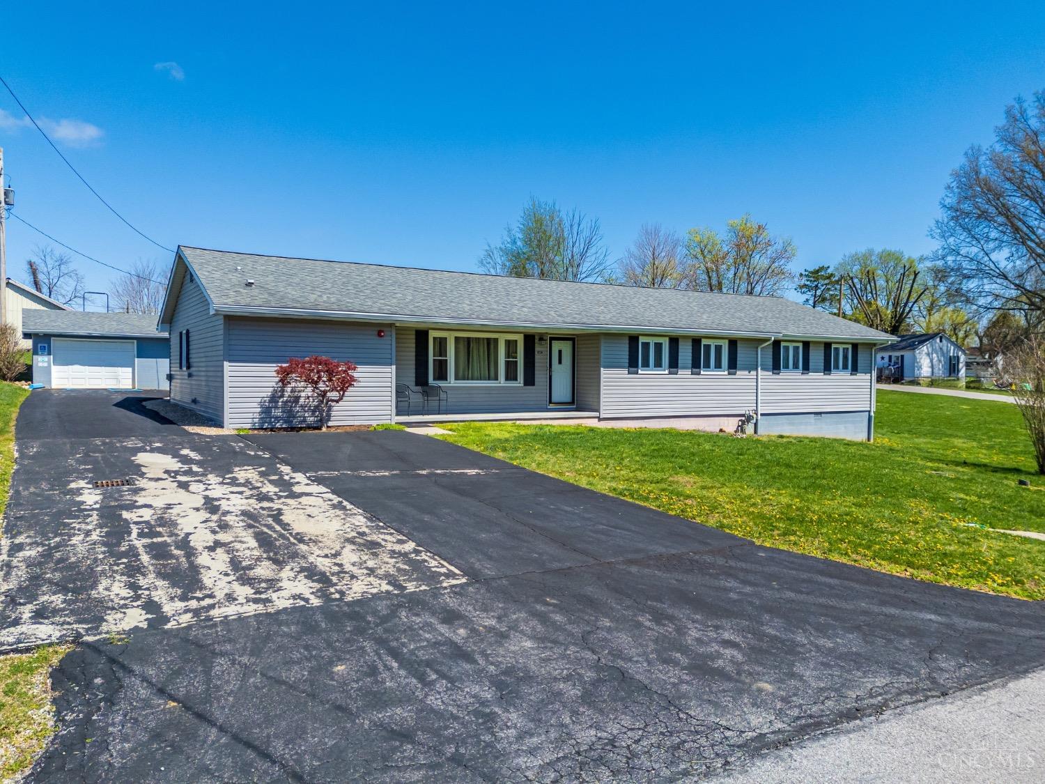 1082 E Walnut Street, West Union, Ohio image 15