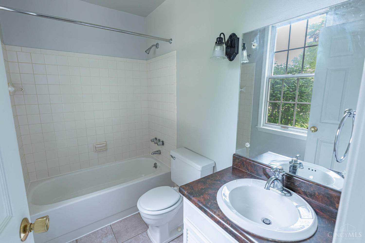 4900 Killkerry Drive, Middletown, Ohio image 15