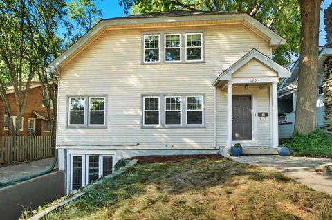 Photo of 590 Terrace Avenue, Cincinnati, OH 45220 (MLS # 1855463)