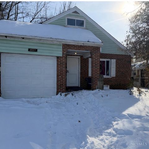 Photo of 2027 Sundale Avenue, Cincinnati, OH 45239 (MLS # 1868916)