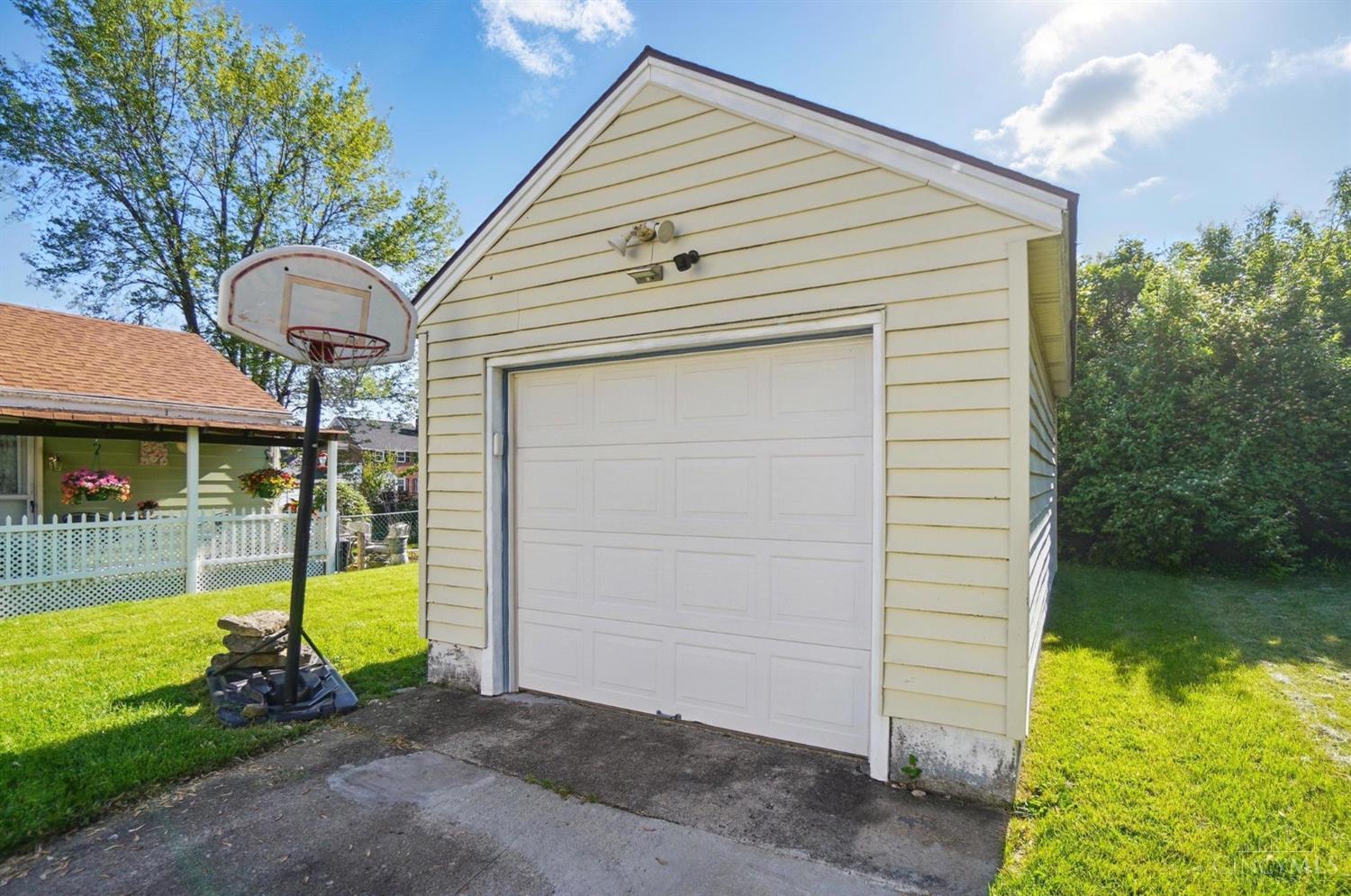 32 N Washington Boulevard, Hamilton, Ohio image 46