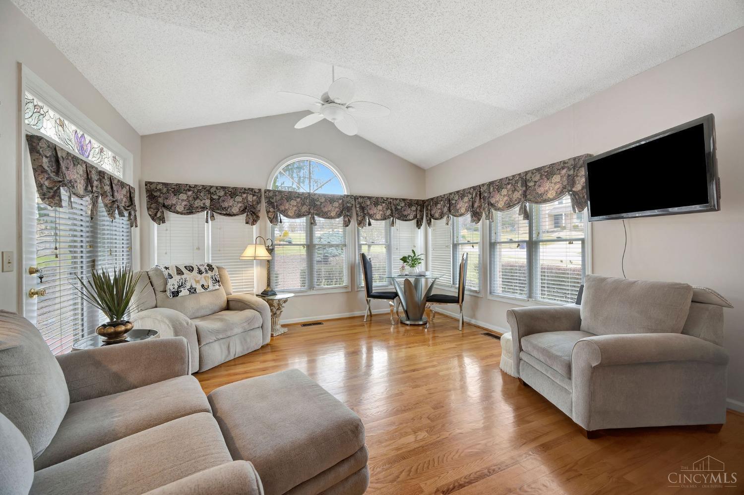 1628 Thall Drive, Hamilton, Ohio image 20