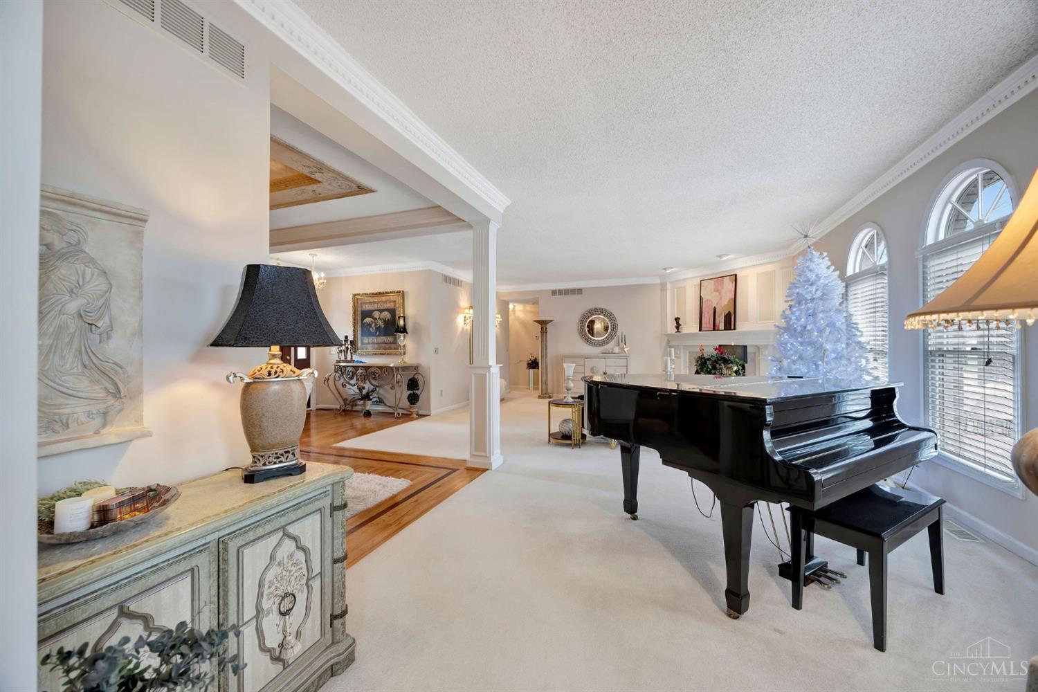 1628 Thall Drive, Hamilton, Ohio image 14