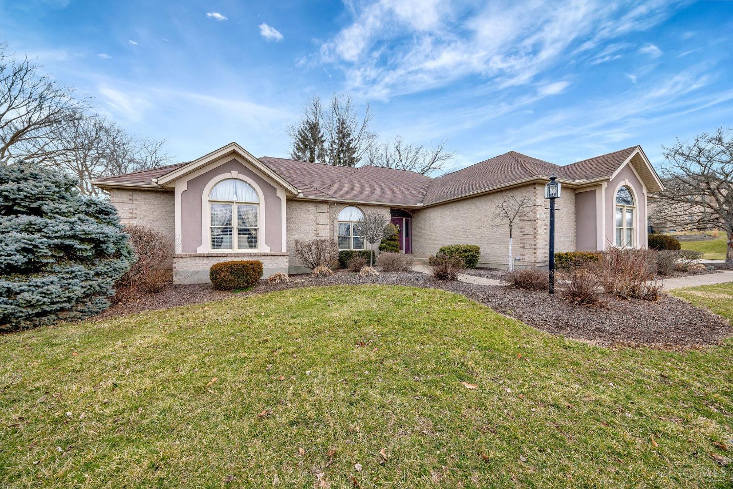 1628 Thall Drive, Hamilton, Ohio image 3