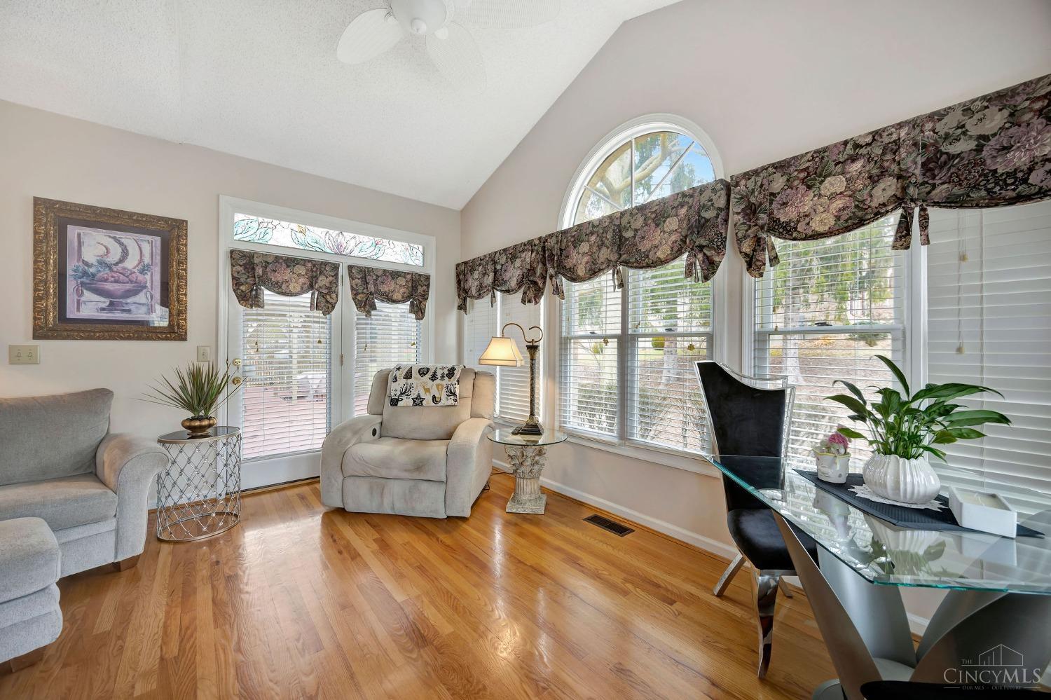 1628 Thall Drive, Hamilton, Ohio image 22