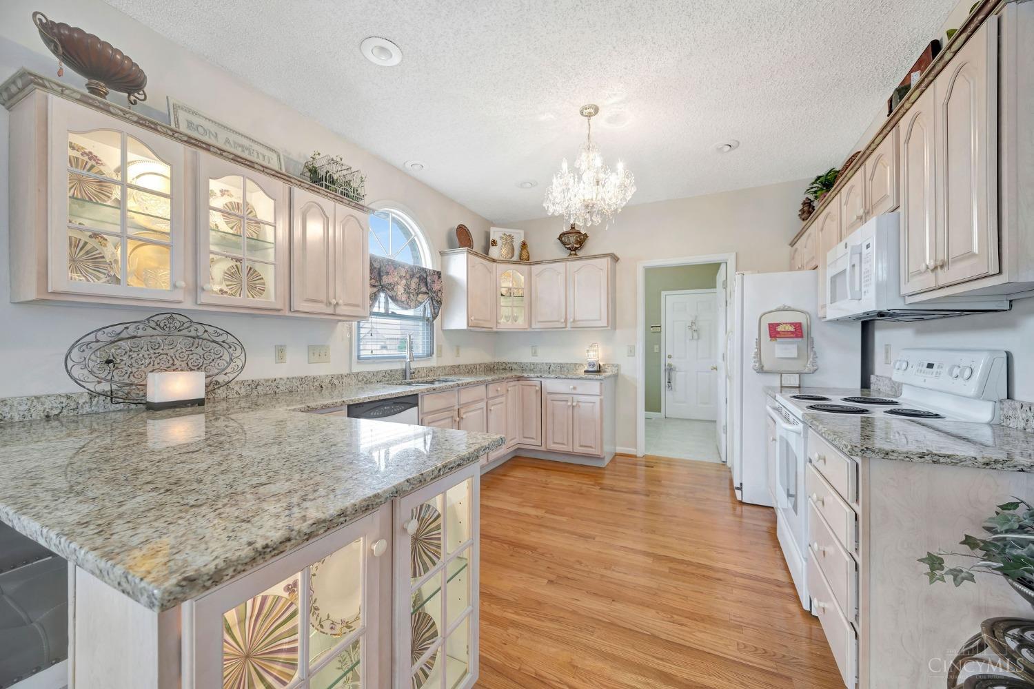 1628 Thall Drive, Hamilton, Ohio image 23