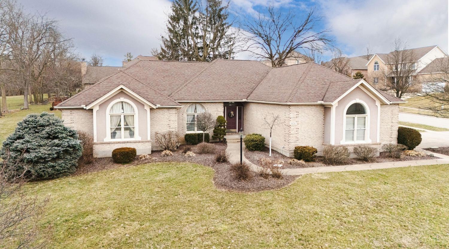 1628 Thall Drive, Hamilton, Ohio image 1