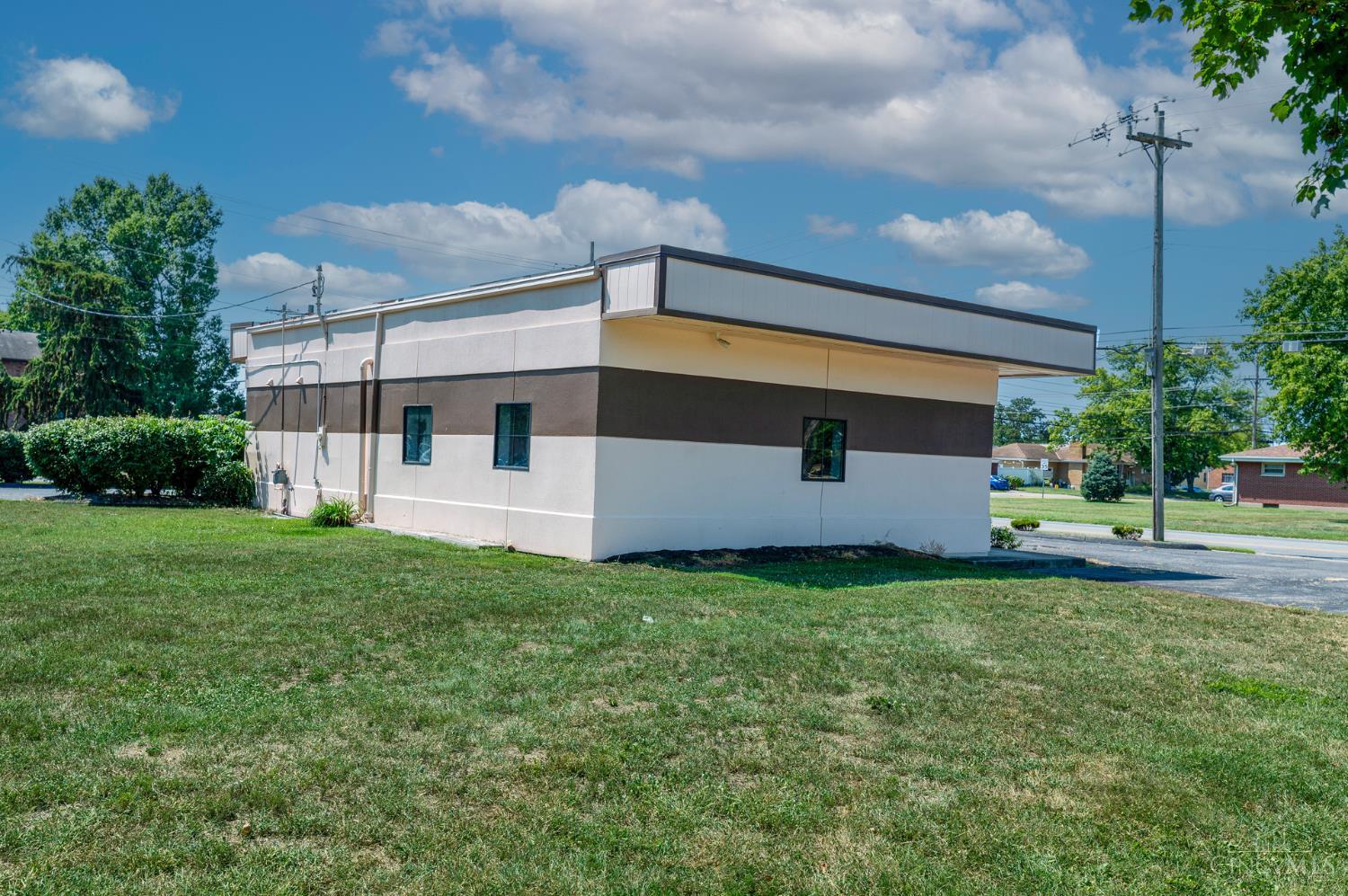 3590 Pleasant Avenue