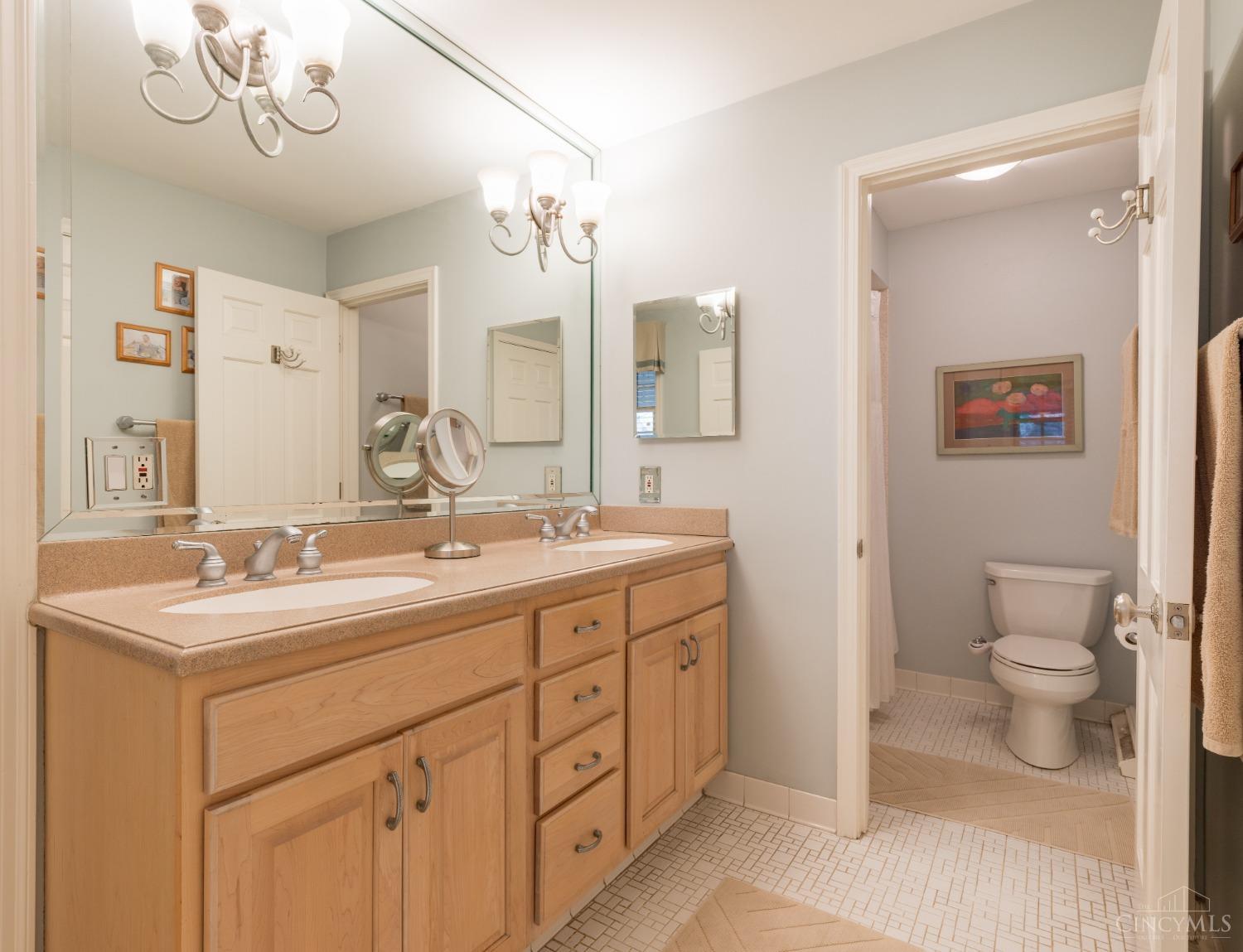 6798 Wetheridge Drive, Anderson Twp, Ohio image 37