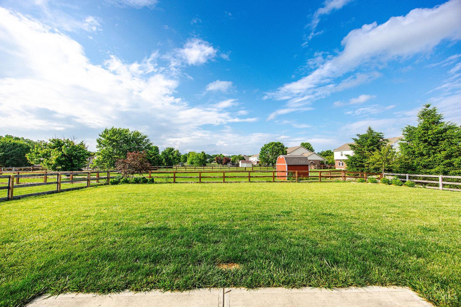 1942 Cathedral Lane, Hamilton, Ohio image 32