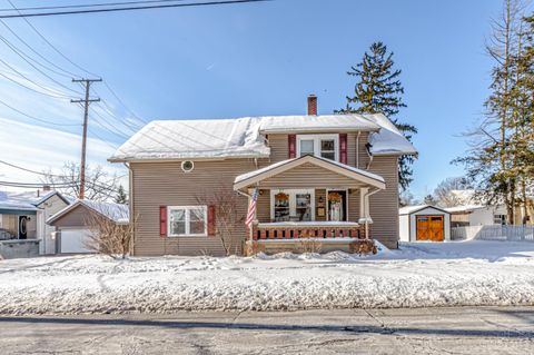 Photo of 315 S Maple Street, Eaton, OH 45320 (MLS # 1867471)