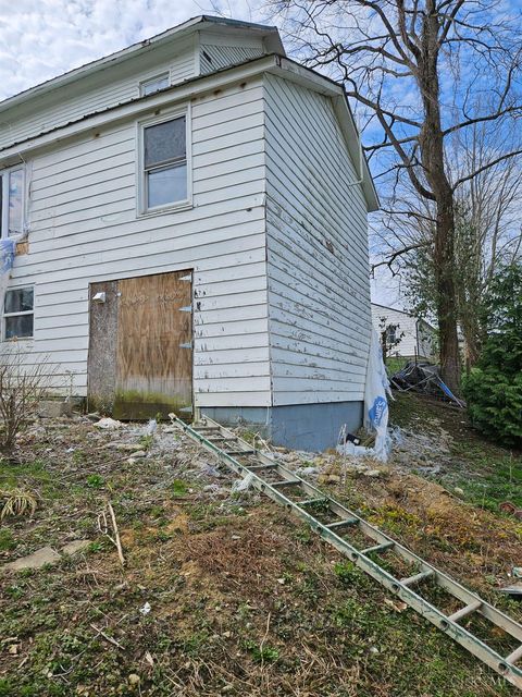 MLS: 1836047
