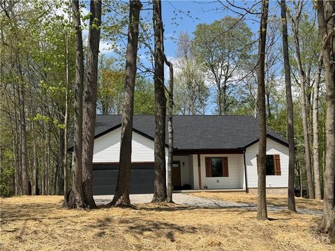 Photo of 89 Fiord Drive, Eaton, OH 45320 (MLS # 1876251)