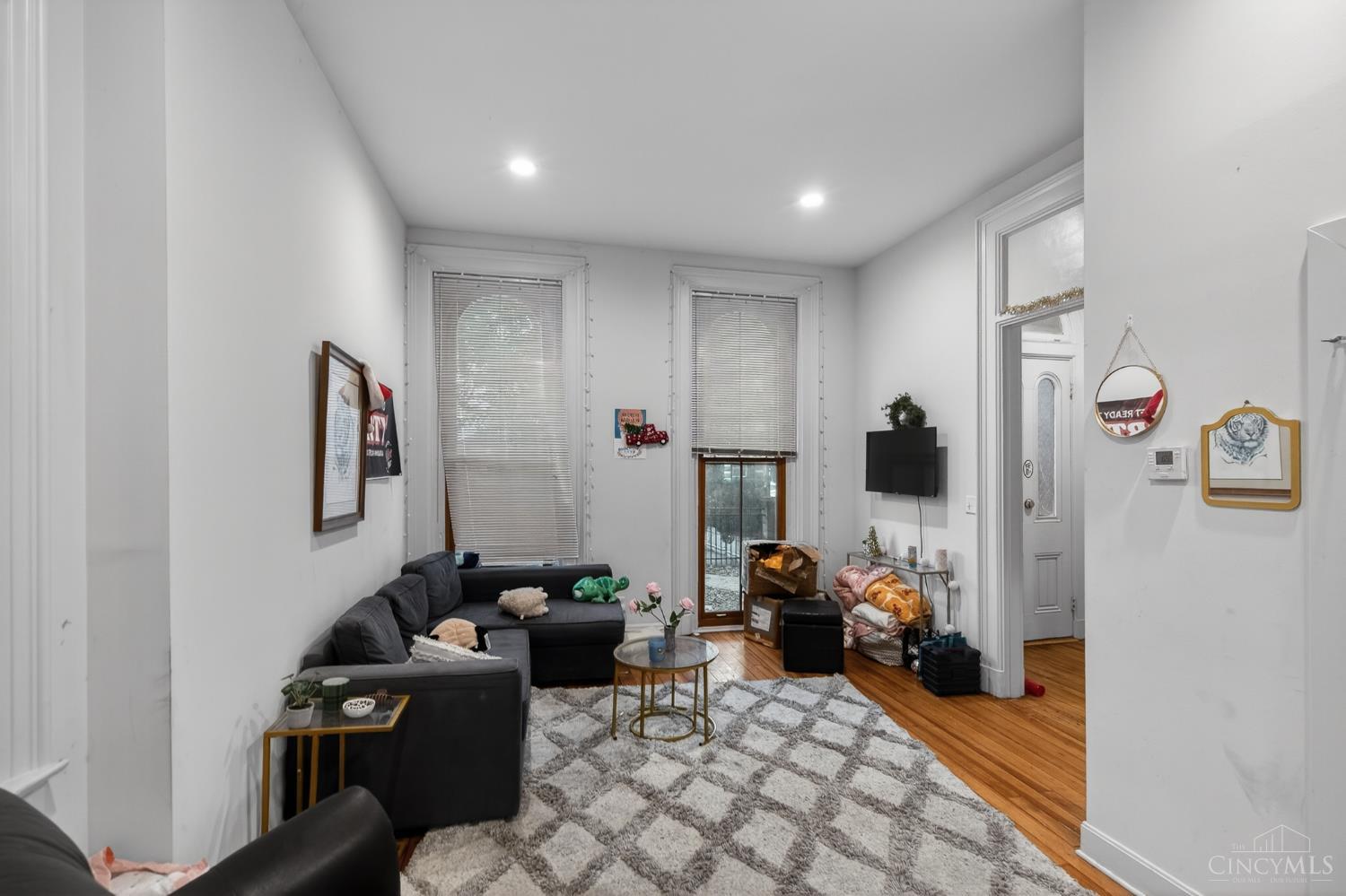 2606 Short Vine Street