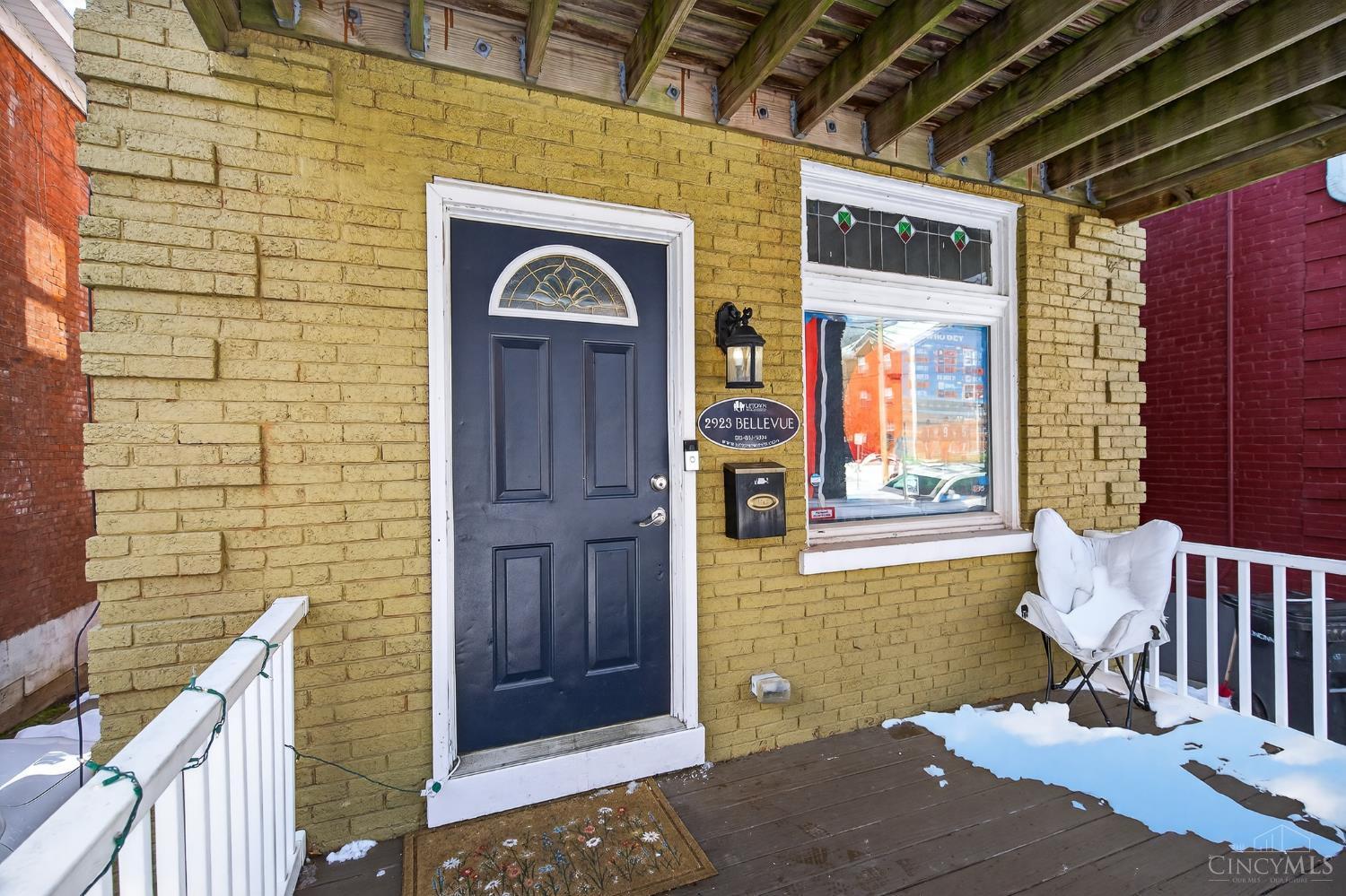 2923 Bellevue Avenue