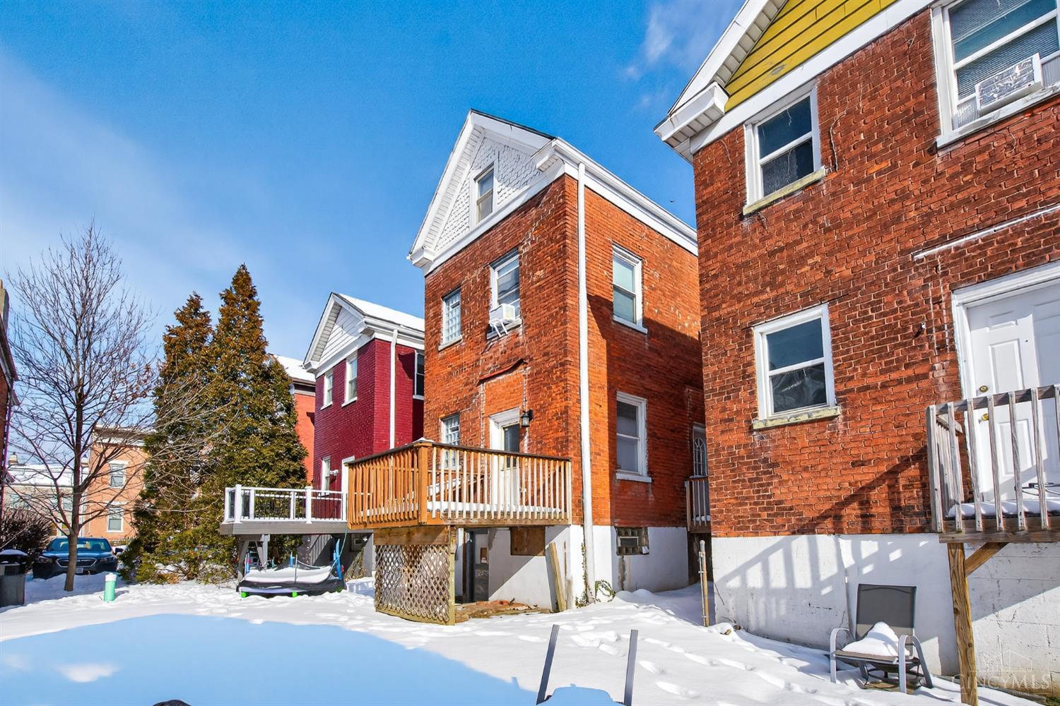 2923 Bellevue Avenue