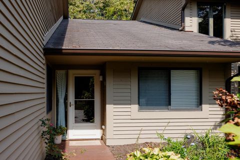 Photo of 221 Miami Lakes Drive, Milford, OH 45150 (MLS # 1855481)