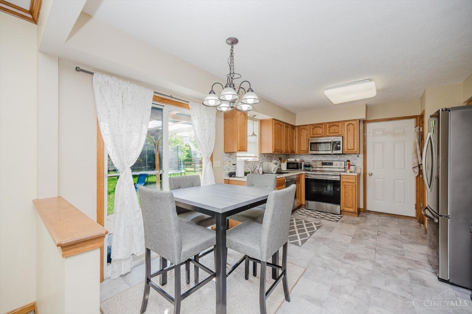 8589 Essex Orchard Station Drive, Fairfield, Ohio image 22