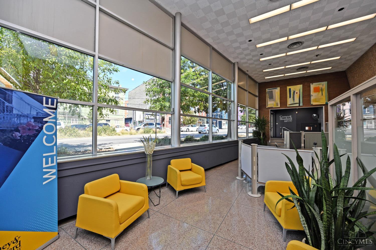 1440 Main Street