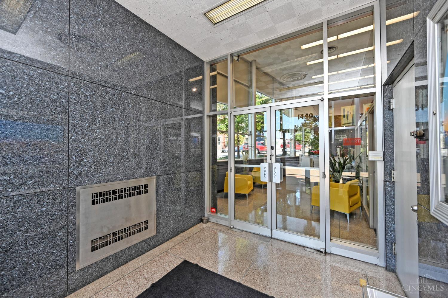 1440 Main Street