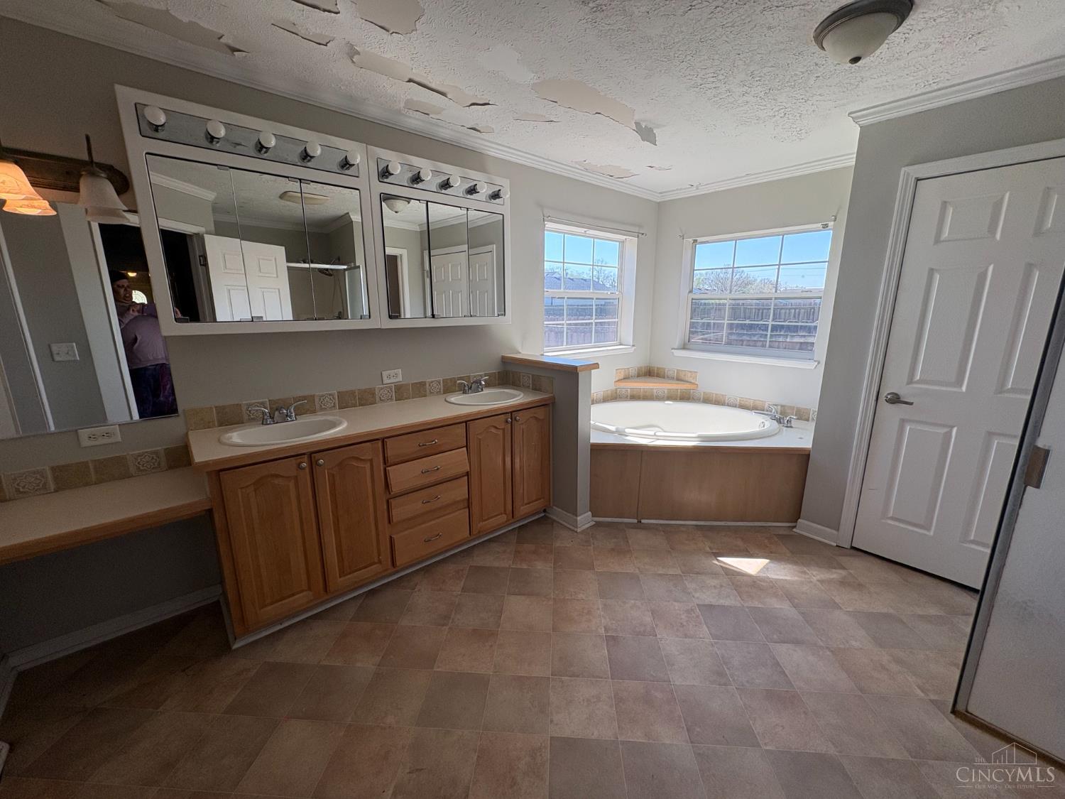 6704 Van Kirk Avenue