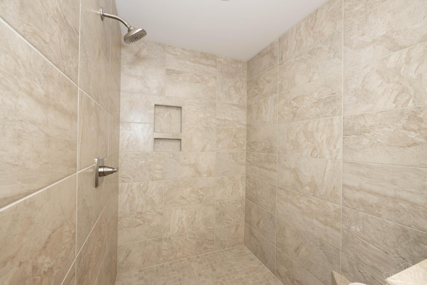 8931 Kenwood Road, Blue Ash, Ohio image 42