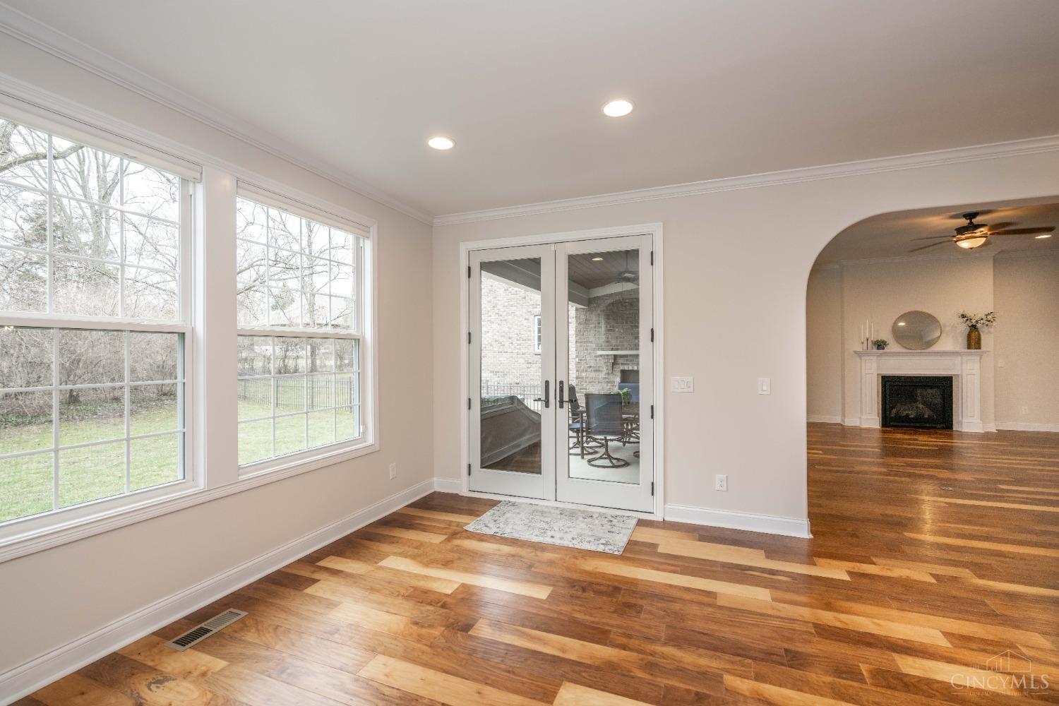 8931 Kenwood Road, Blue Ash, Ohio image 32
