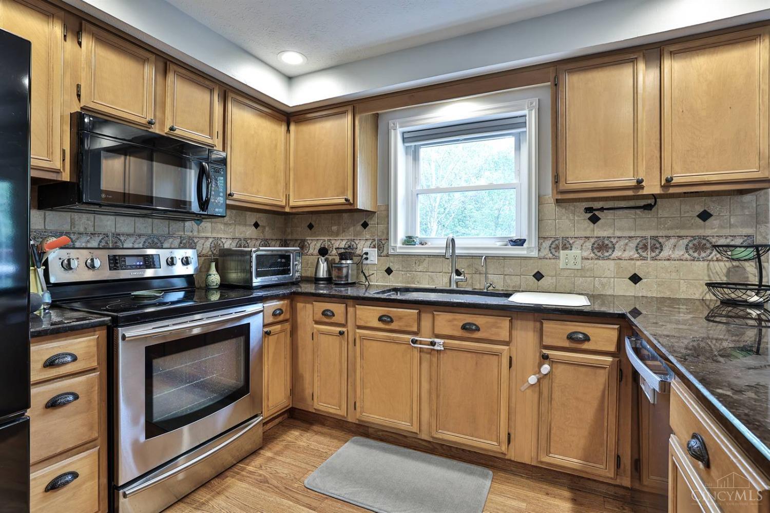 270 Foliage Lane, Springboro, Ohio image 13