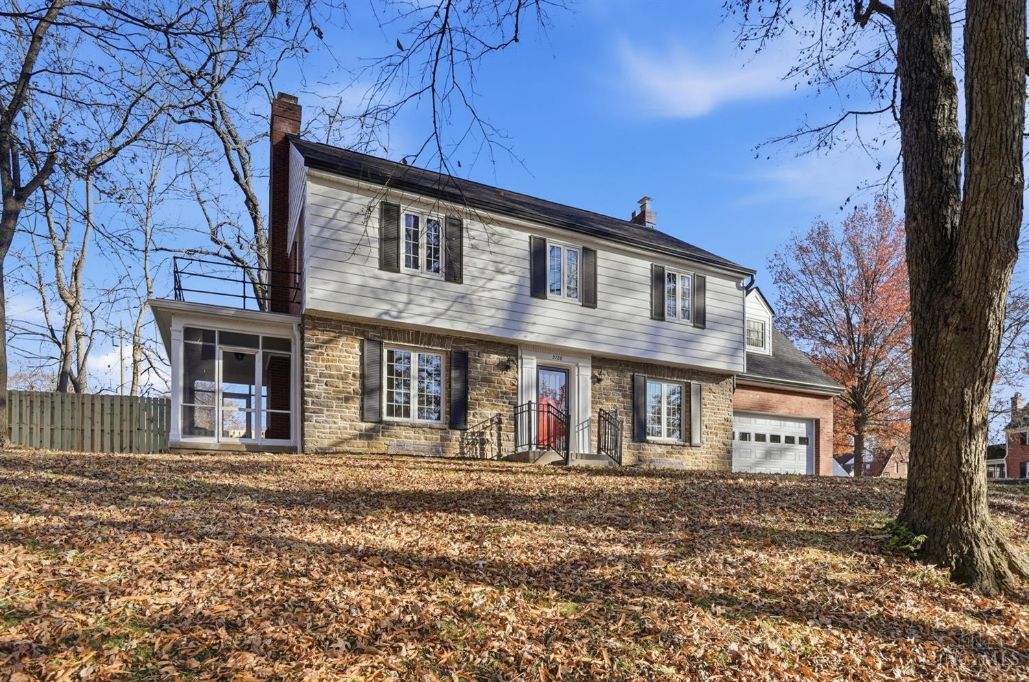 2728 Ridgewood Avenue