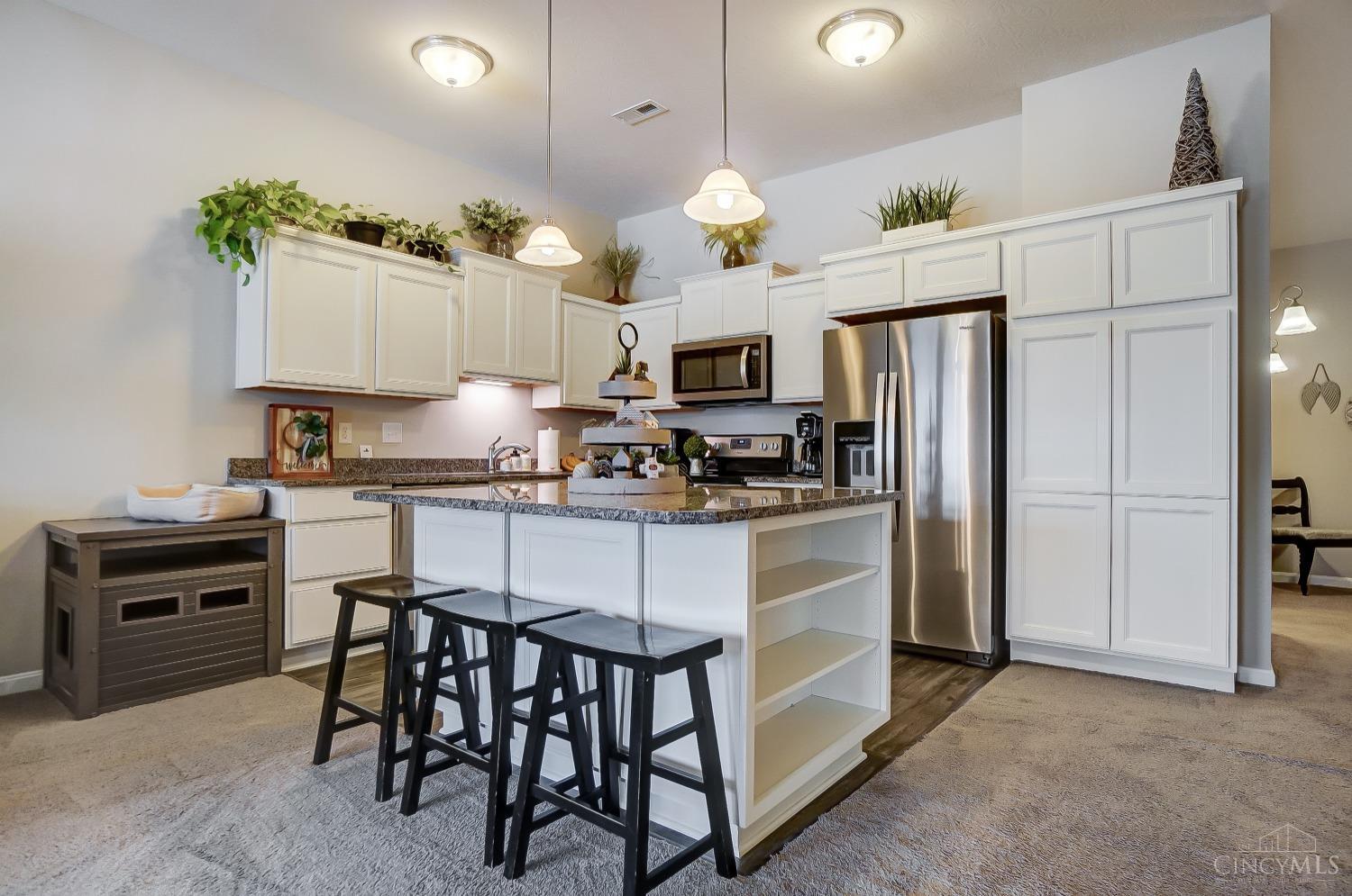 29 Old Pond Road, Springboro, Ohio image 3