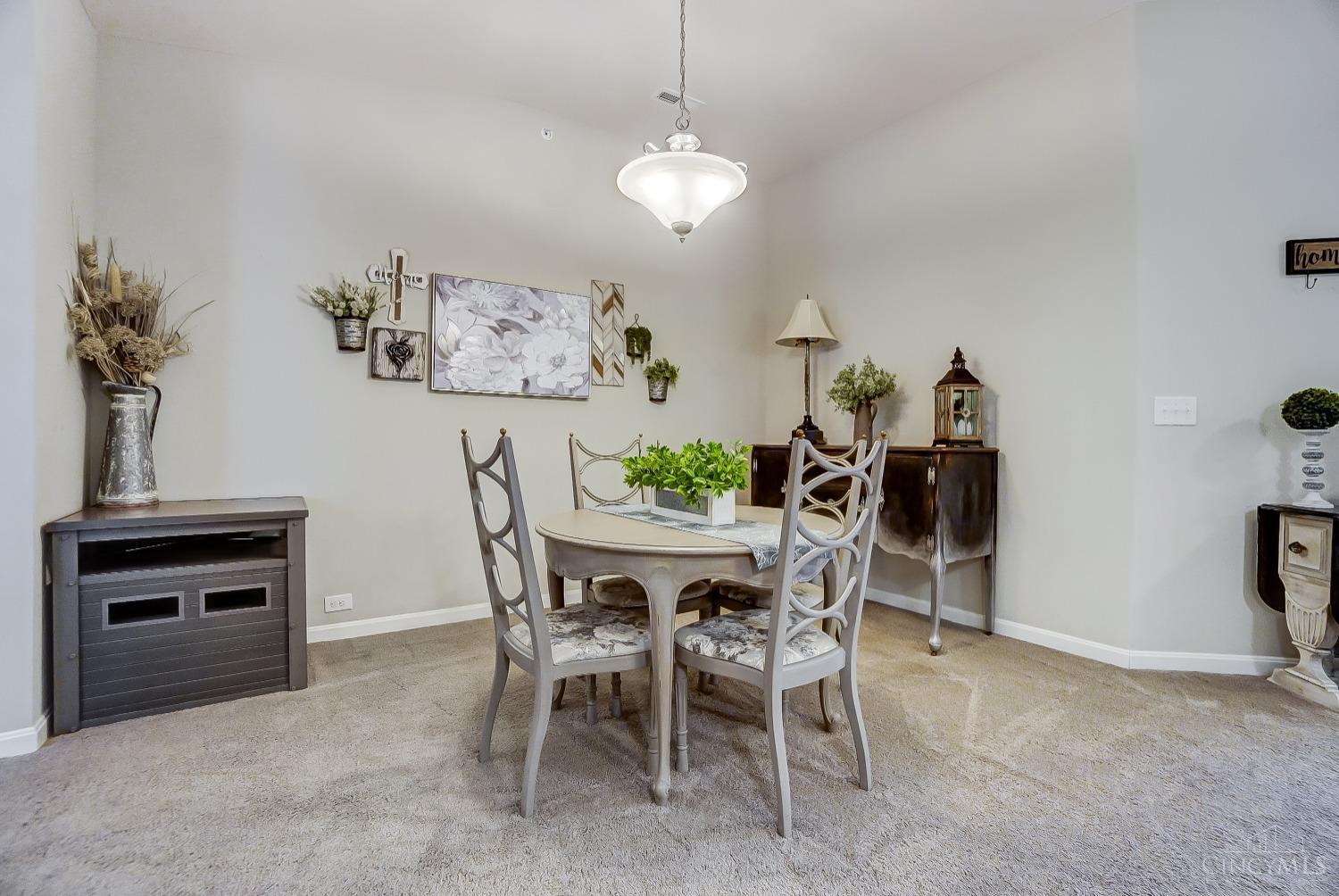 29 Old Pond Road, Springboro, Ohio image 4