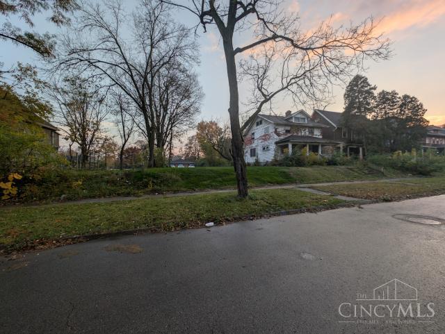 108 Cambridge Avenue