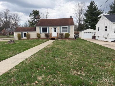 Photo of 7334 Iuka Avenue, Madeira, OH 45243 (MLS # 1871547)
