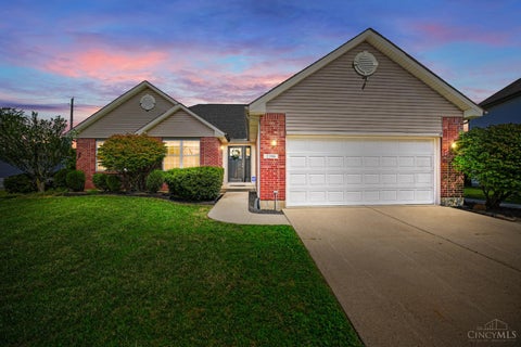 Homes For Sale - 2396 Ferndown Drive<br/> Miamisburg, OH 45342