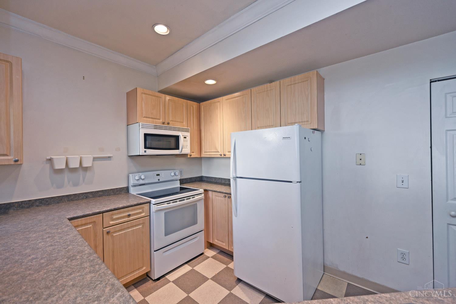 203 E University Avenue 5A