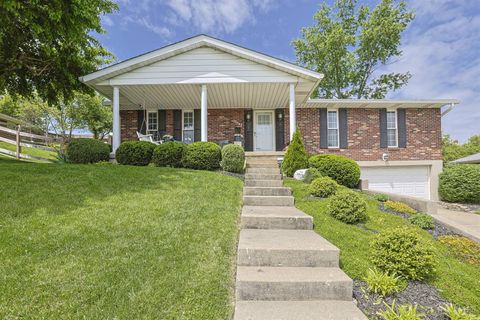 Homes For Sale - 1162 Elizabeth Drive<br/> Butler County, Hamilton, OH 45013