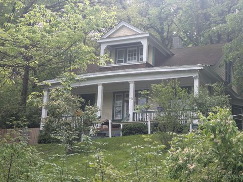MLS: 1839465