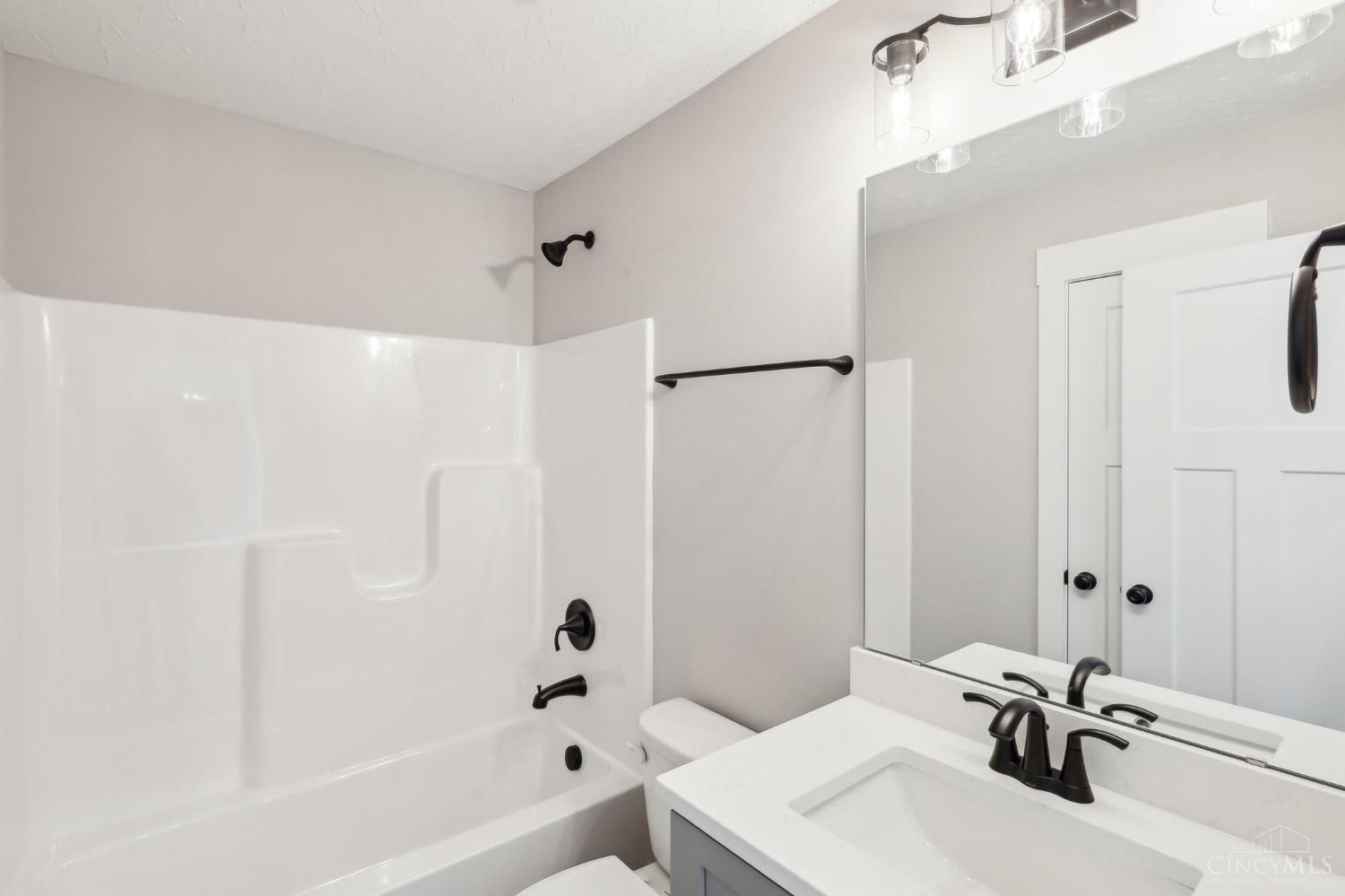 545 Holland Drive, Trenton, Ohio image 38