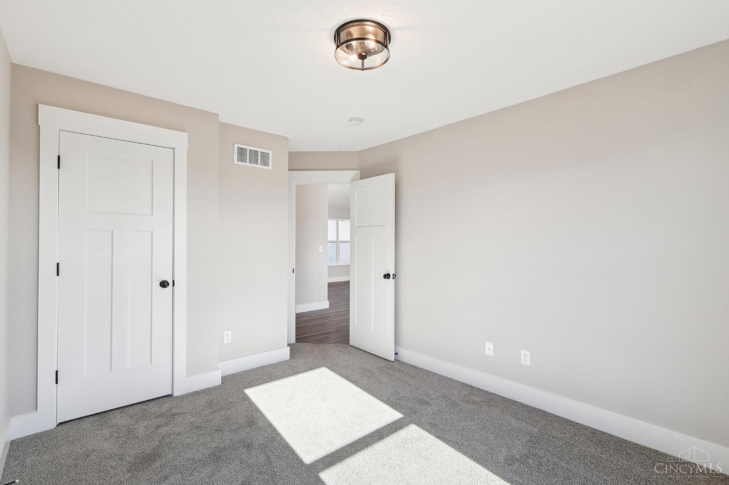 545 Holland Drive, Trenton, Ohio image 39