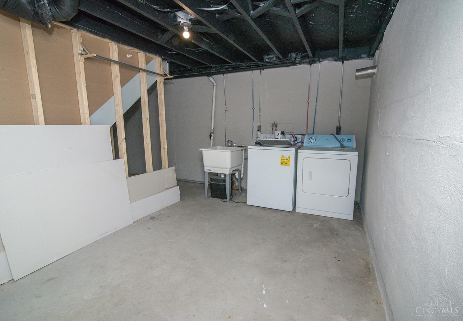 2213 Carolina Street, Middletown, Ohio image 26