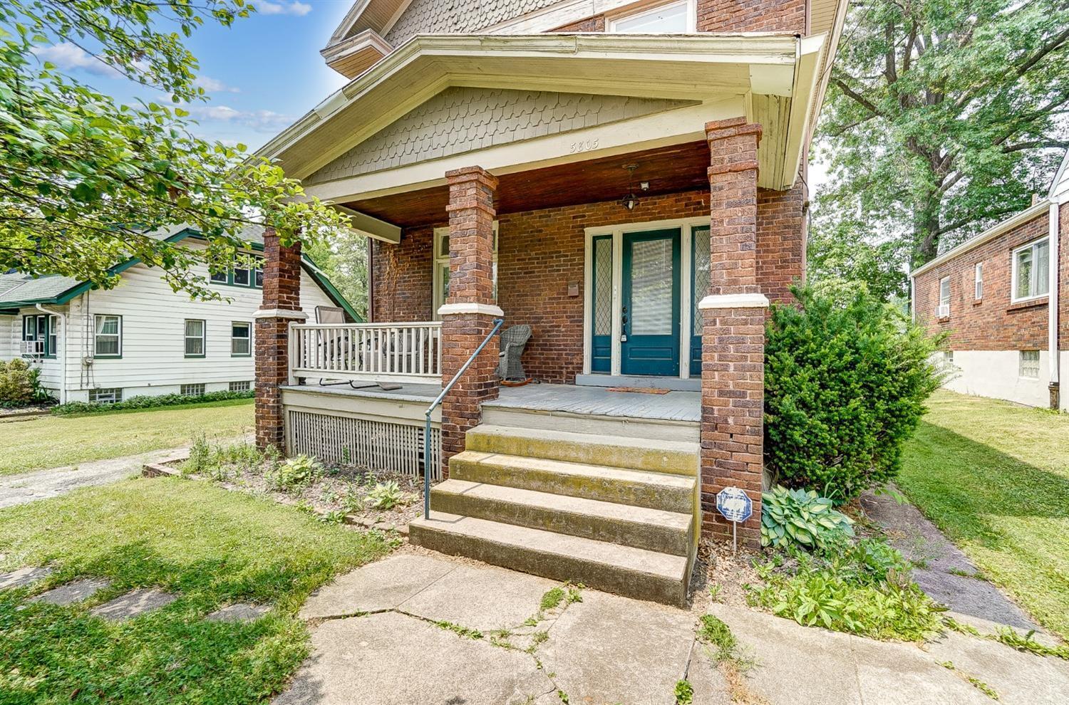 5805 Woodmont Avenue