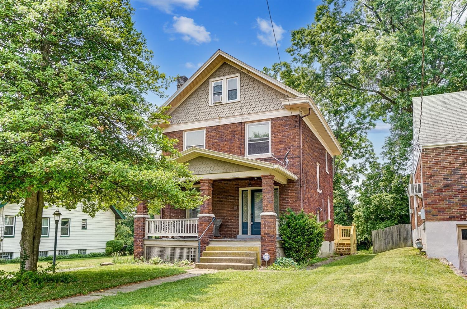 5805 Woodmont Avenue