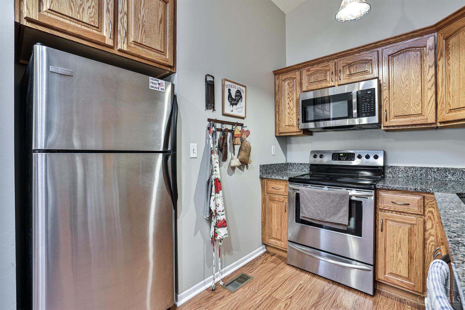 2282 Joshua Circle, Middletown, Ohio image 12
