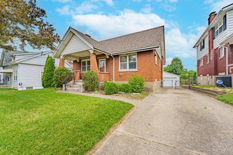 Homes For Sale - 4430 Grove Avenue<br/> Cincinnati, OH 45211