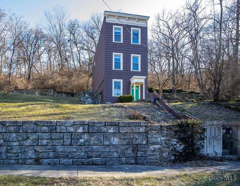 Photo of 2722 Wagner Street, Cincinnati, OH 45225 (MLS # 1866813)