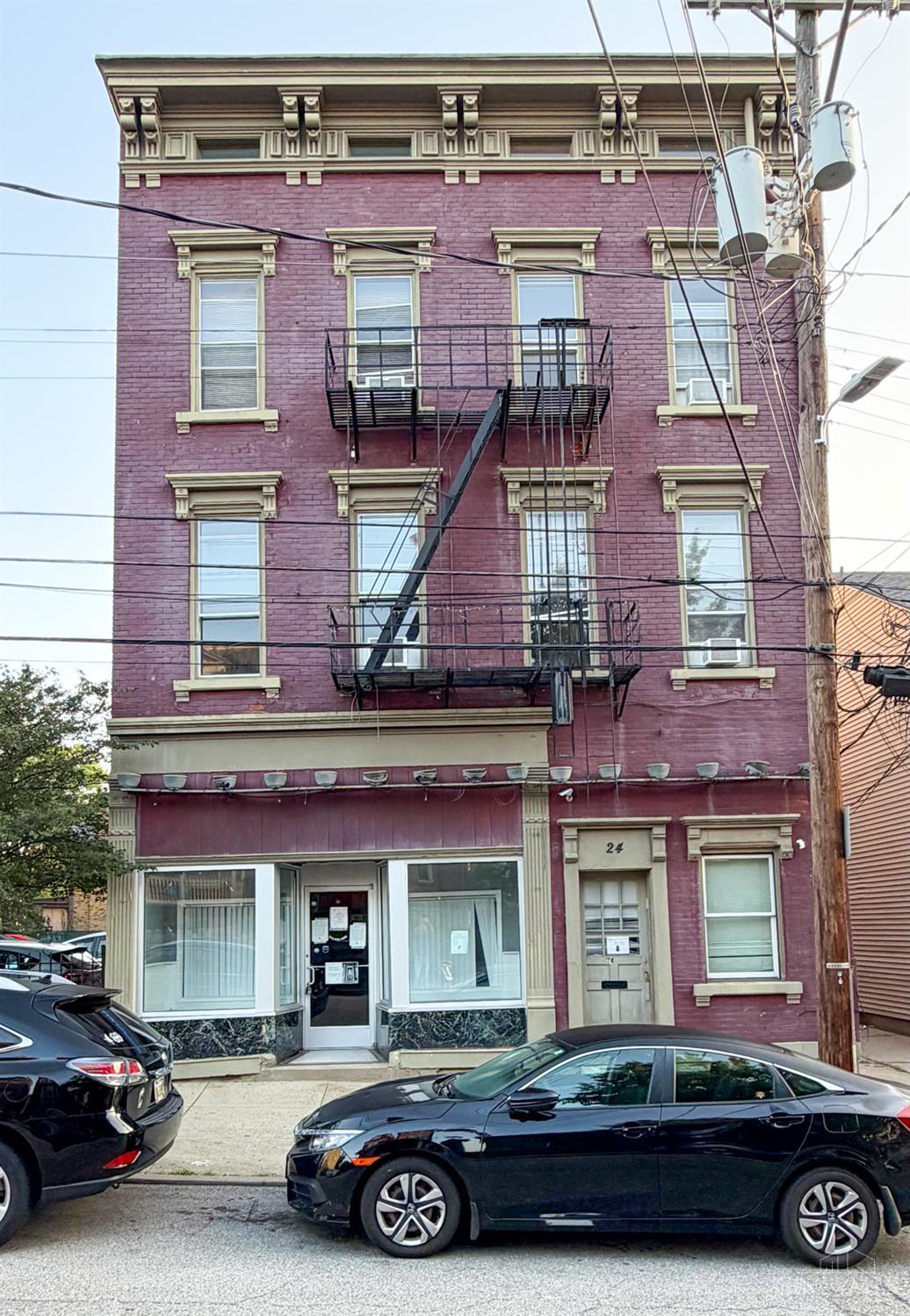 24 E University Avenue