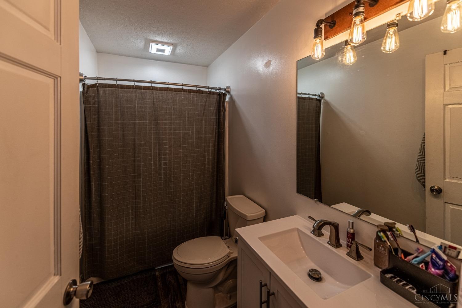 207 Oakland Meadows Boulevard, Wilmington, Ohio image 28