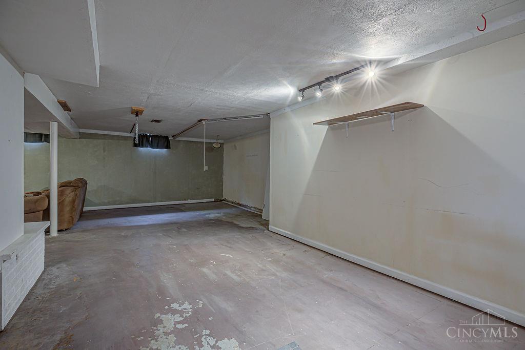 1521 Parkview Avenue, Hamilton, Ohio image 19